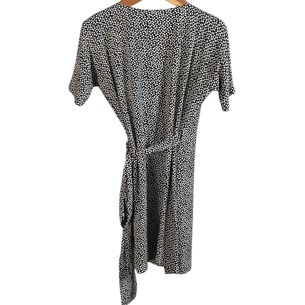 Diane Von Furstenberg shannon v neck floral abstract mini silk wrap dress - Picture 6 of 9